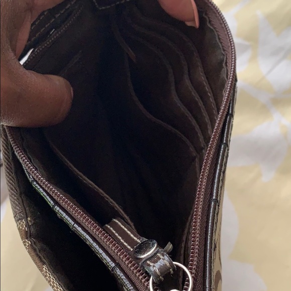 Sold - Picture 5 of 6